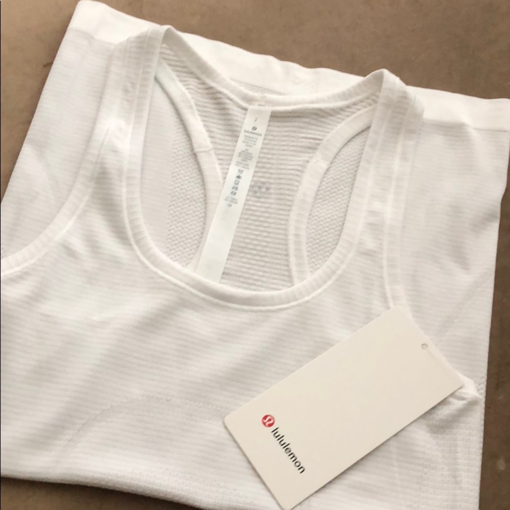 Lululemon tank